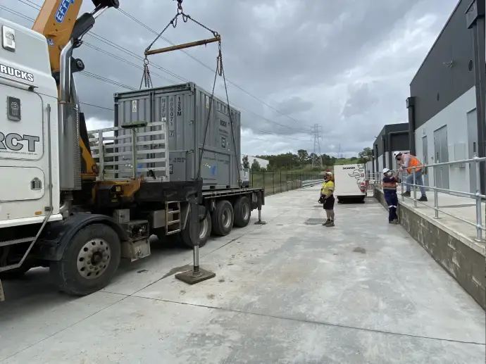 Truck onloading Loadbank